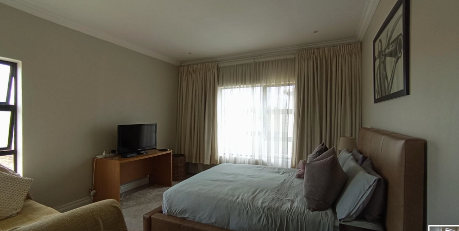 4 Bedroom Property for Sale in Blue Valley Golf Estate Gauteng