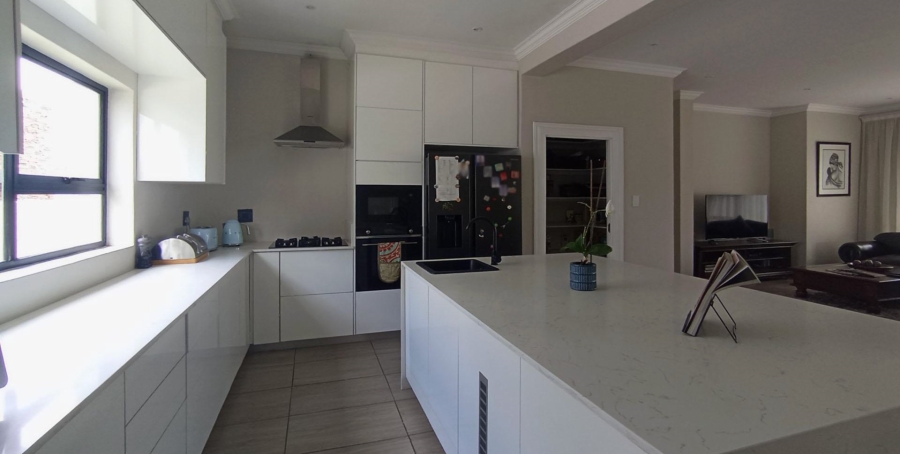 4 Bedroom Property for Sale in Blue Valley Golf Estate Gauteng