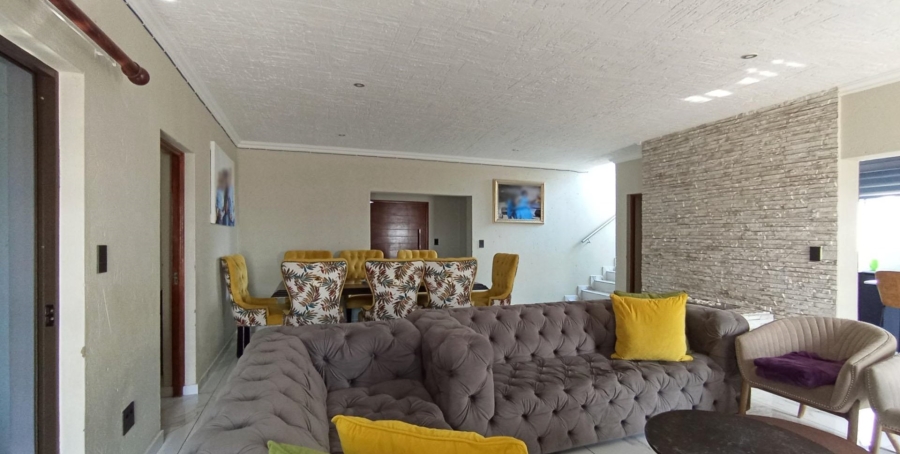 4 Bedroom Property for Sale in Halfway House Gauteng