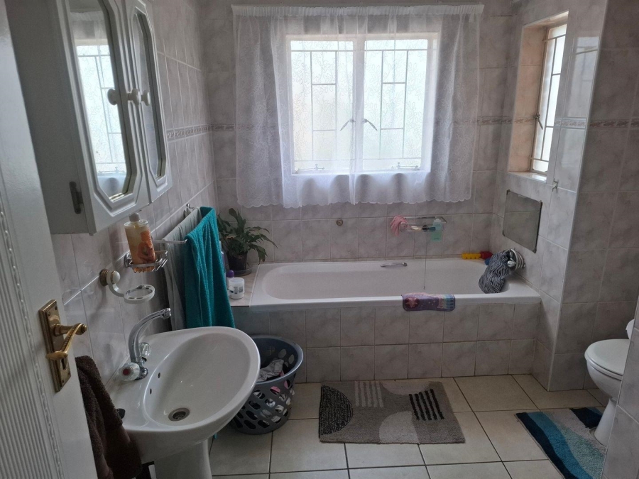 3 Bedroom Property for Sale in Eastleigh Gauteng