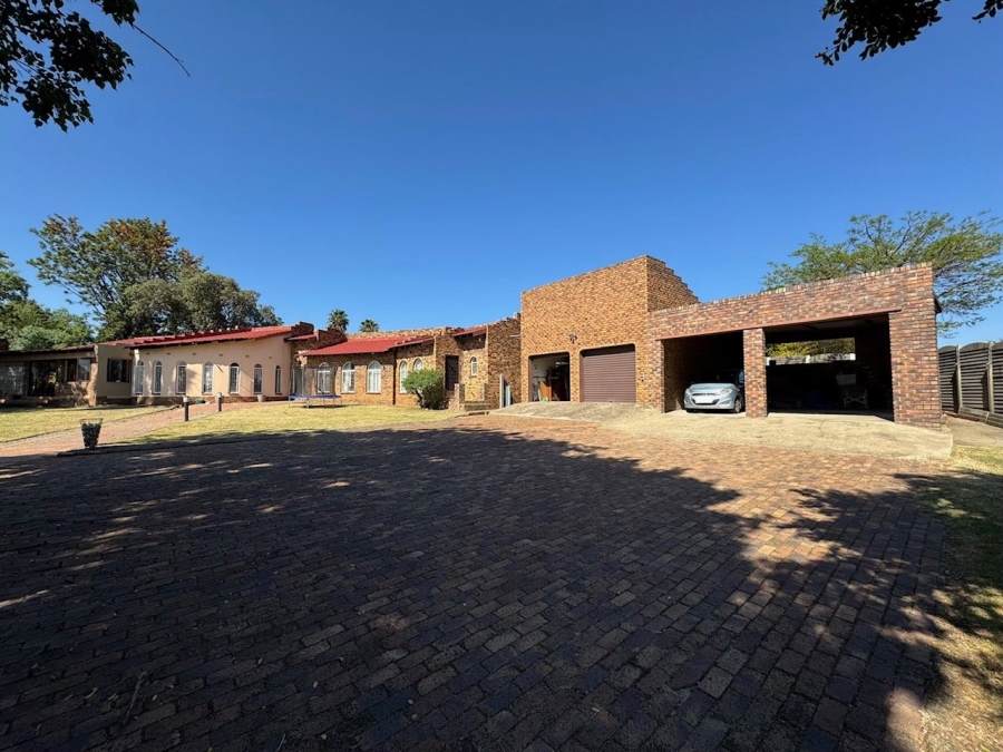 3 Bedroom Property for Sale in Edleen Gauteng