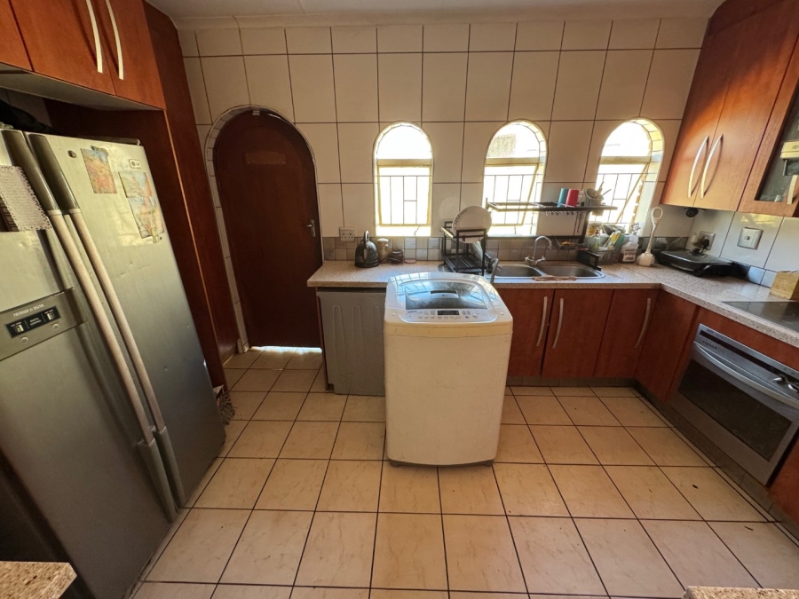 3 Bedroom Property for Sale in Edleen Gauteng