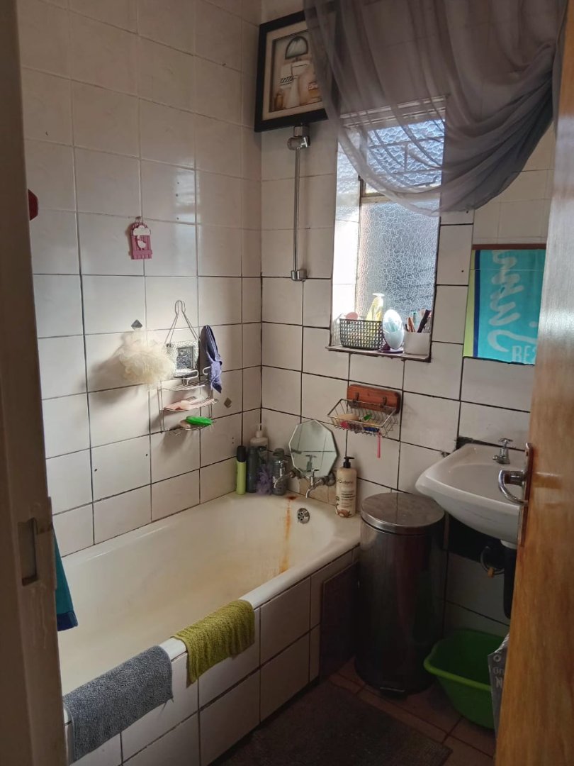 4 Bedroom Property for Sale in West Park Gauteng