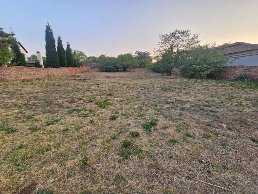  Bedroom Property for Sale in Monavoni Gauteng