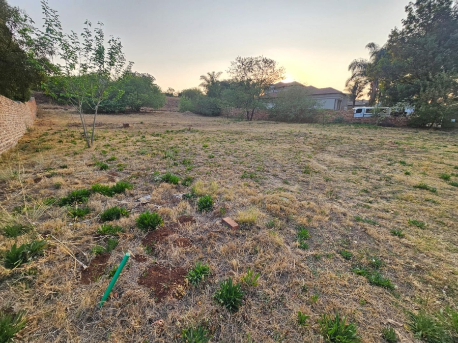  Bedroom Property for Sale in Monavoni Gauteng