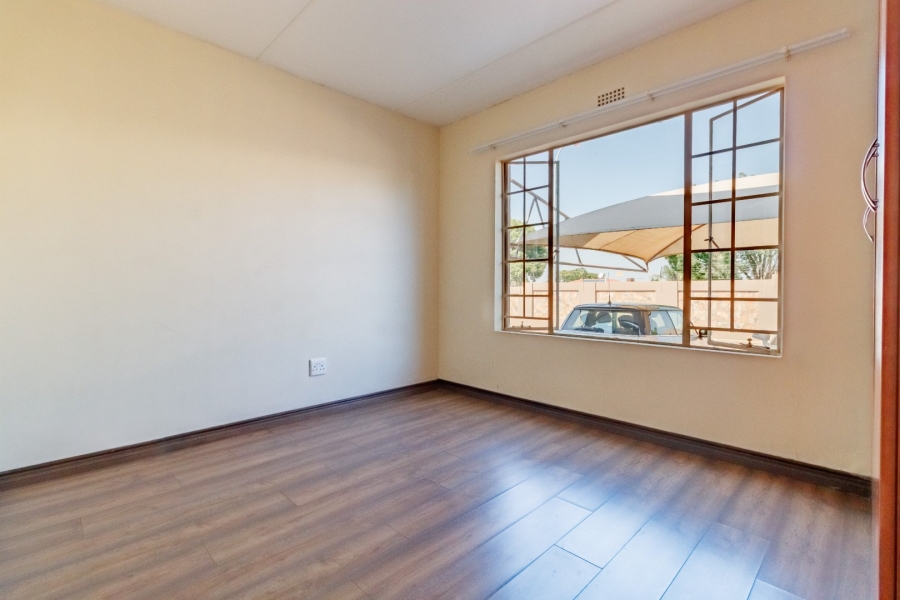 2 Bedroom Property for Sale in Minnebron Gauteng