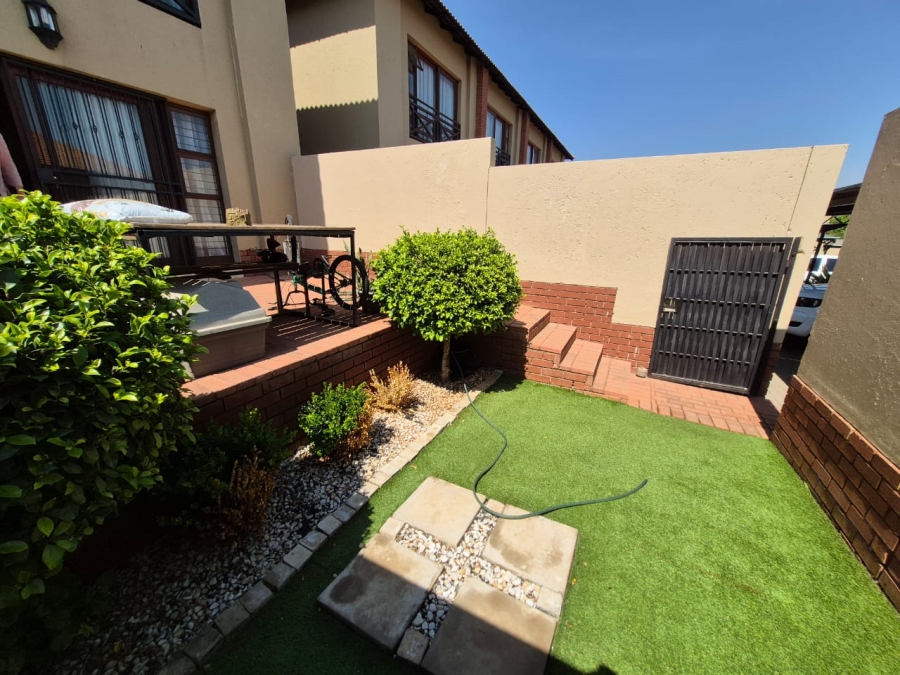 3 Bedroom Property for Sale in Pretorius Park Gauteng