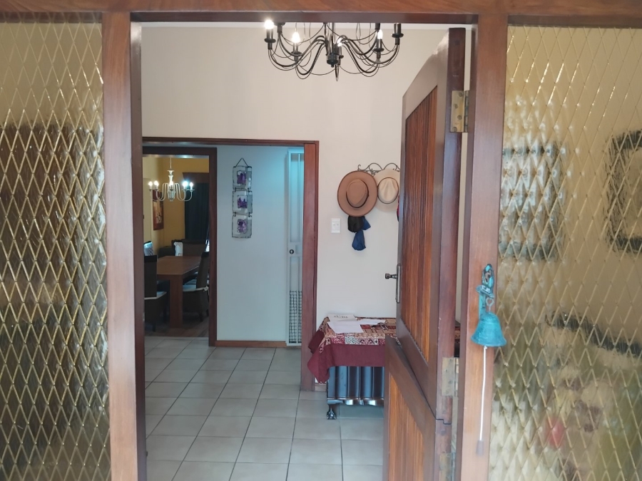 5 Bedroom Property for Sale in Sunnyridge Gauteng