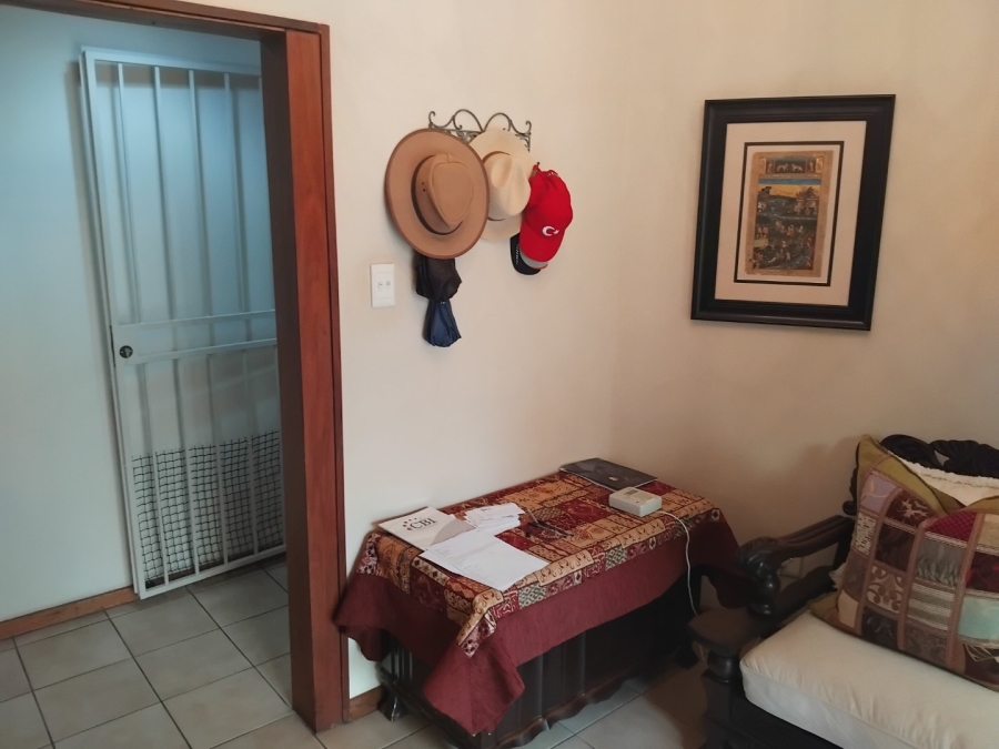 5 Bedroom Property for Sale in Sunnyridge Gauteng