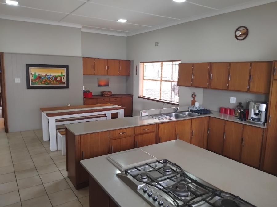 5 Bedroom Property for Sale in Sunnyridge Gauteng