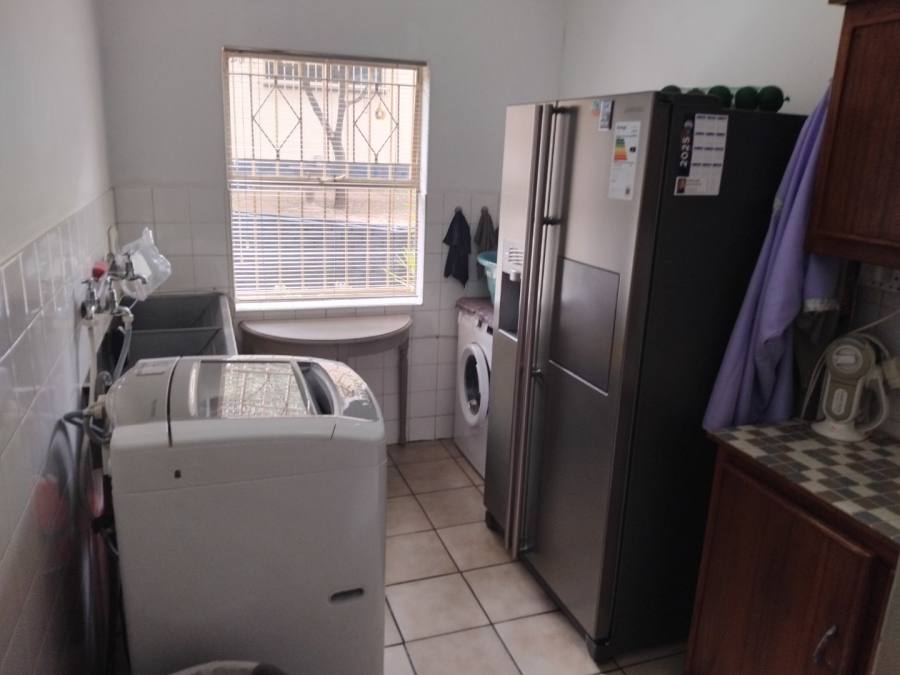 5 Bedroom Property for Sale in Sunnyridge Gauteng