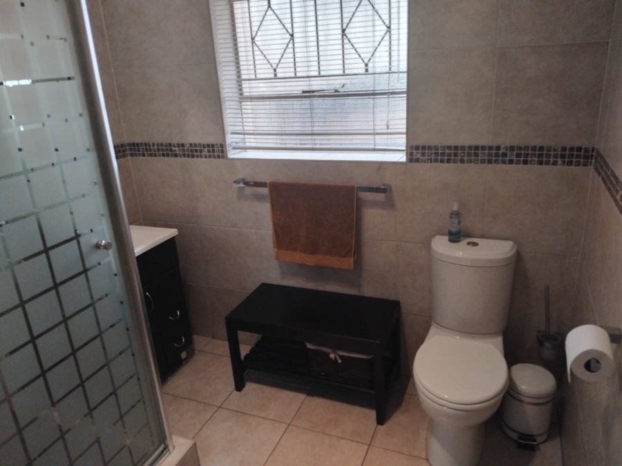 5 Bedroom Property for Sale in Sunnyridge Gauteng