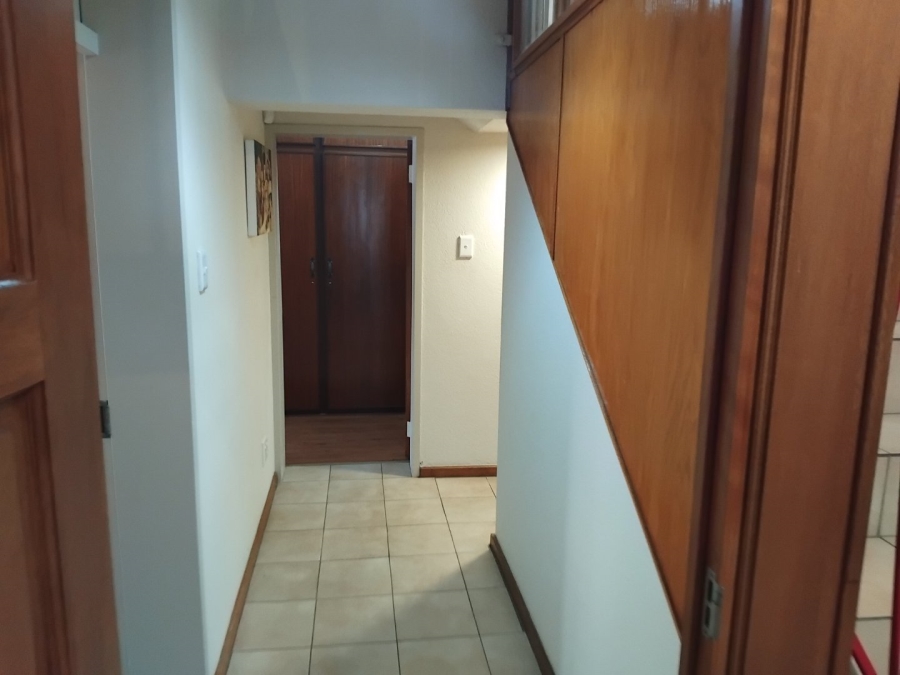 5 Bedroom Property for Sale in Sunnyridge Gauteng