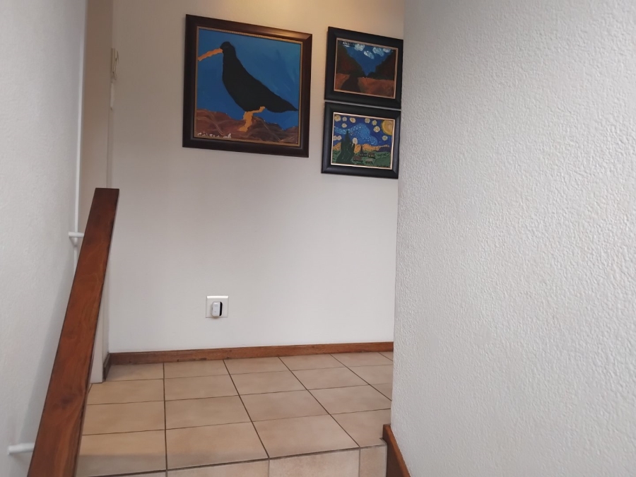 5 Bedroom Property for Sale in Sunnyridge Gauteng