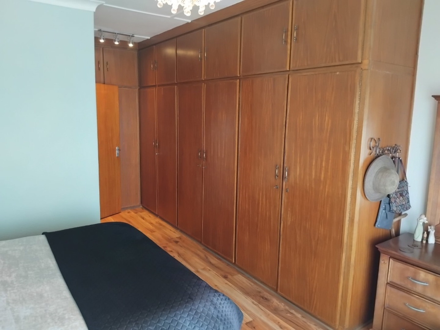 5 Bedroom Property for Sale in Sunnyridge Gauteng