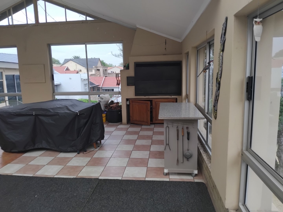 5 Bedroom Property for Sale in Sunnyridge Gauteng