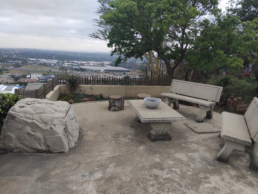 5 Bedroom Property for Sale in Sunnyridge Gauteng