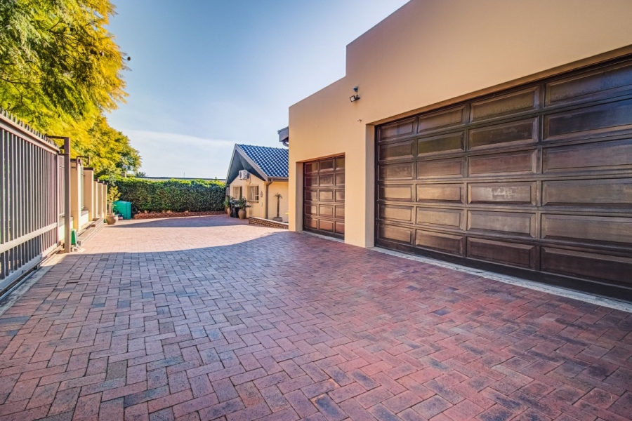 5 Bedroom Property for Sale in Sunnyridge Gauteng