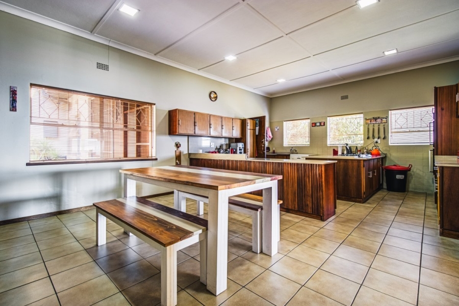 5 Bedroom Property for Sale in Sunnyridge Gauteng