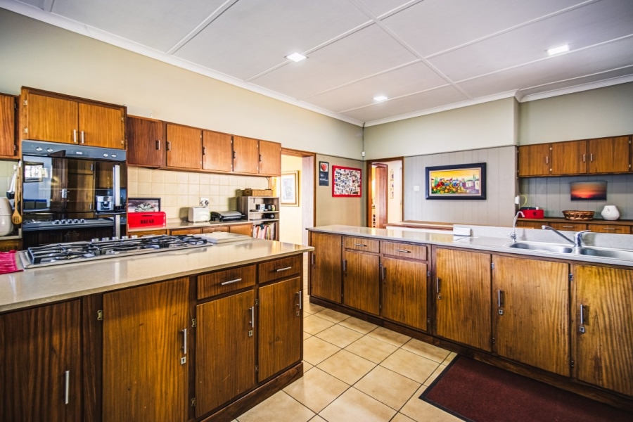 5 Bedroom Property for Sale in Sunnyridge Gauteng