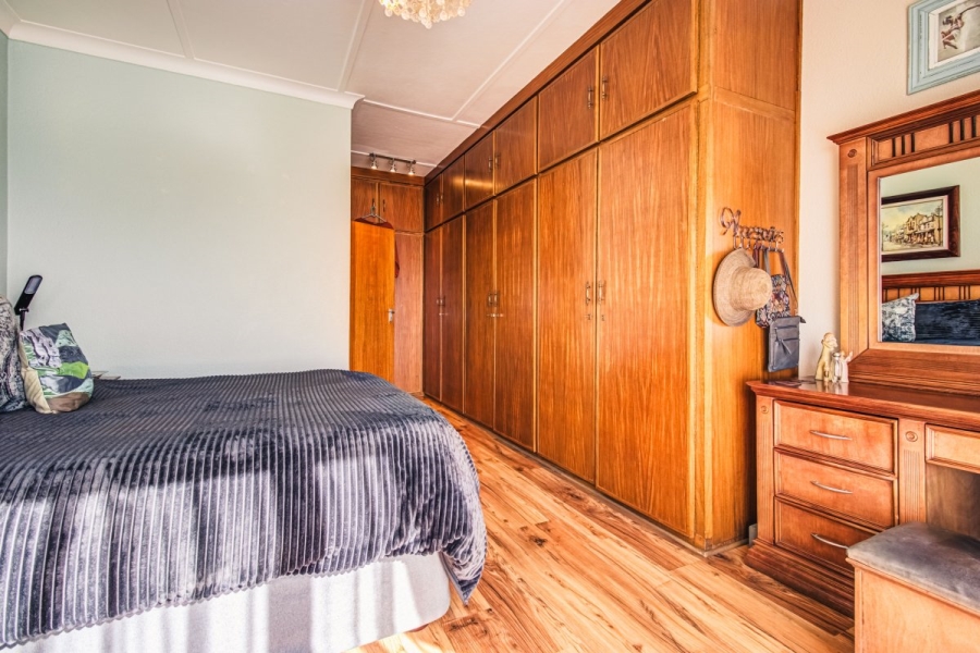 5 Bedroom Property for Sale in Sunnyridge Gauteng