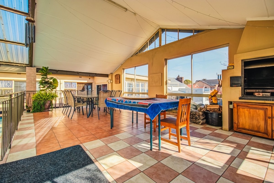 5 Bedroom Property for Sale in Sunnyridge Gauteng