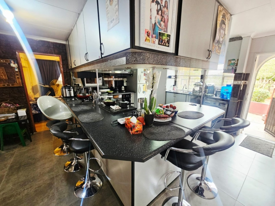 4 Bedroom Property for Sale in Heuweloord Gauteng