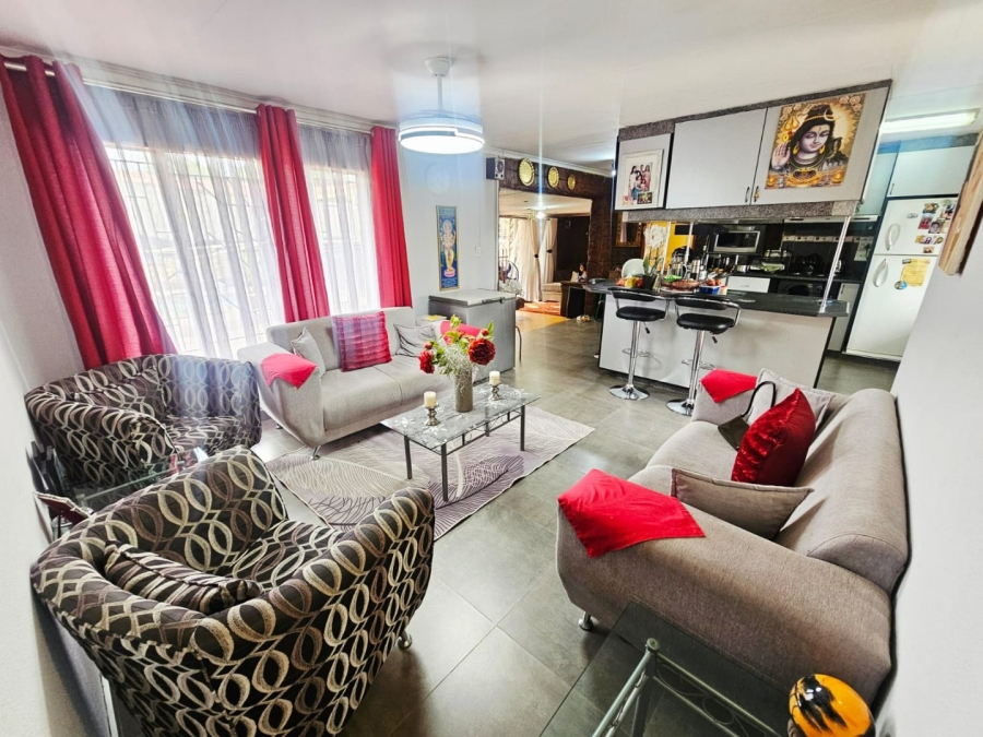 4 Bedroom Property for Sale in Heuweloord Gauteng