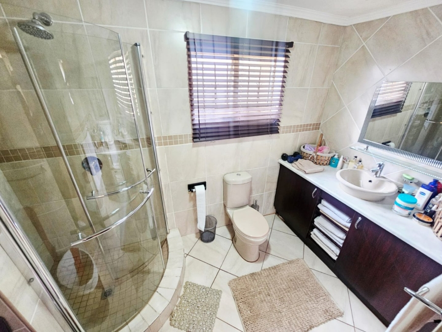 4 Bedroom Property for Sale in Heuweloord Gauteng