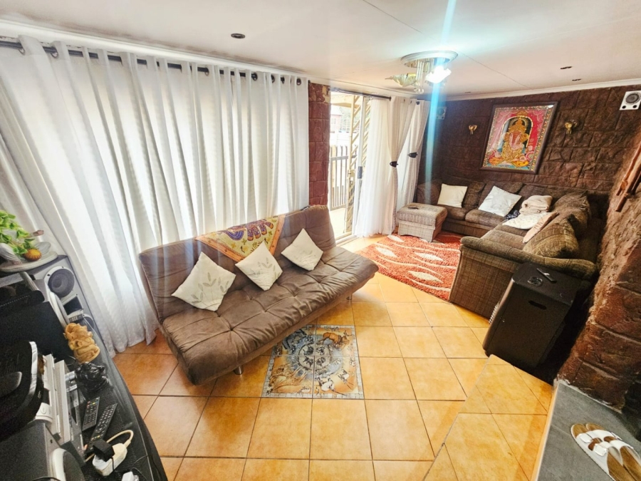 4 Bedroom Property for Sale in Heuweloord Gauteng