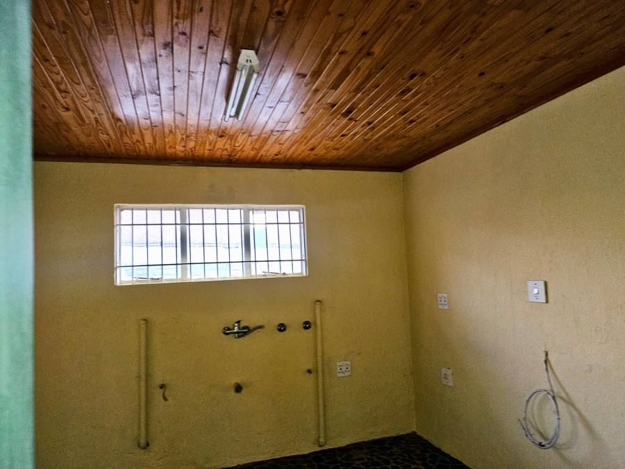To Let 4 Bedroom Property for Rent in Terenure Gauteng