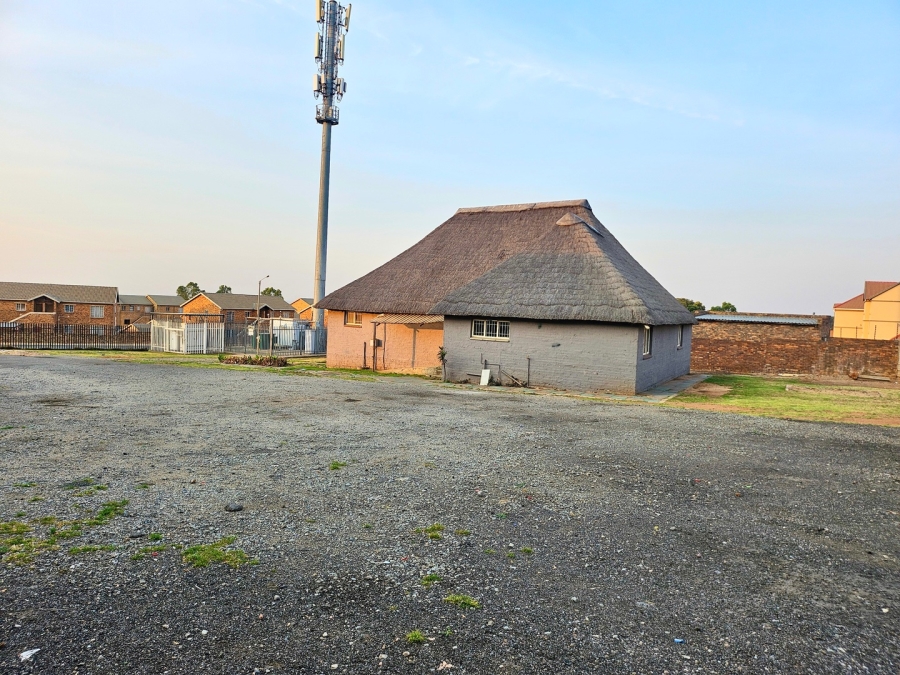To Let 4 Bedroom Property for Rent in Terenure Gauteng