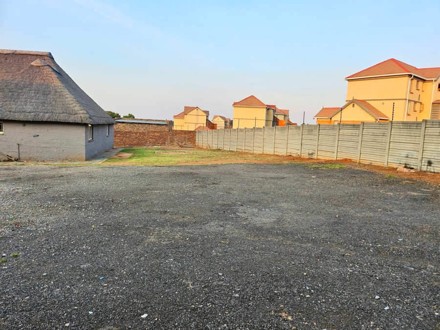 To Let 4 Bedroom Property for Rent in Terenure Gauteng