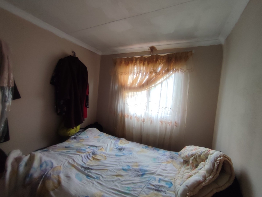 2 Bedroom Property for Sale in Etwatwa Gauteng