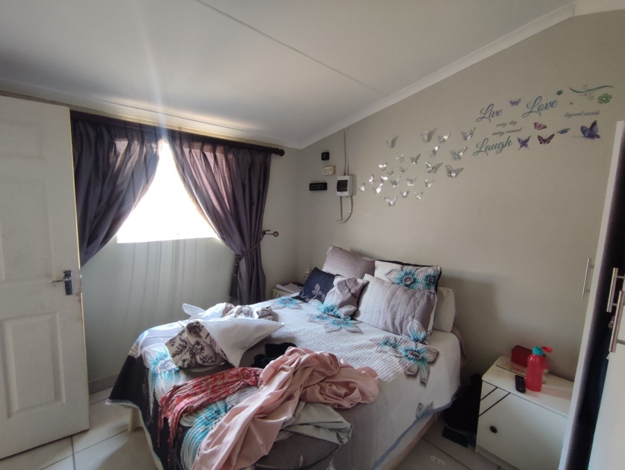 2 Bedroom Property for Sale in Daveyton Gauteng