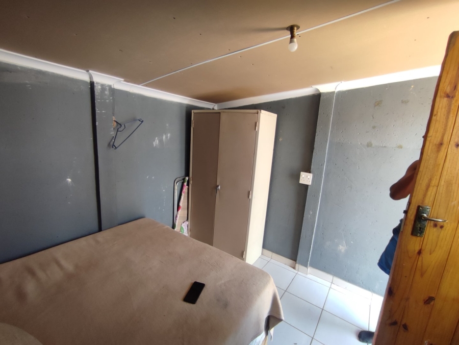 2 Bedroom Property for Sale in Daveyton Gauteng