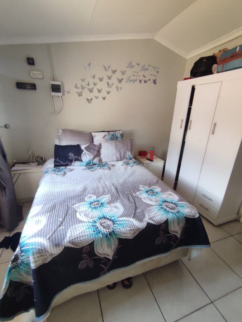 2 Bedroom Property for Sale in Daveyton Gauteng