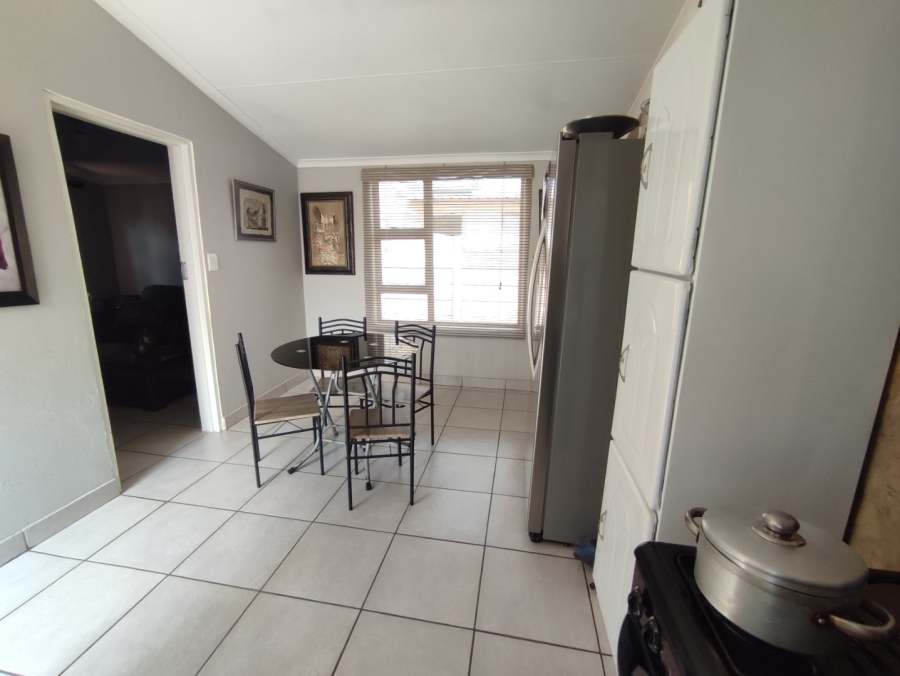 2 Bedroom Property for Sale in Daveyton Gauteng