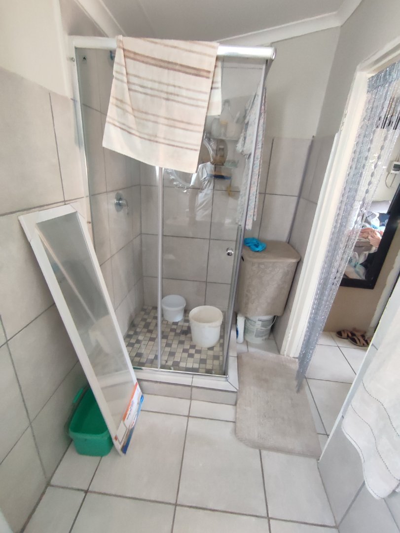 2 Bedroom Property for Sale in Daveyton Gauteng