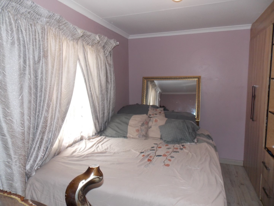 3 Bedroom Property for Sale in Windmill Park Gauteng