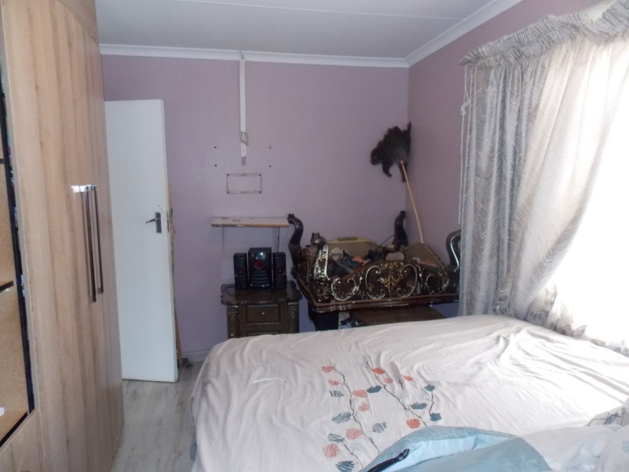 3 Bedroom Property for Sale in Windmill Park Gauteng