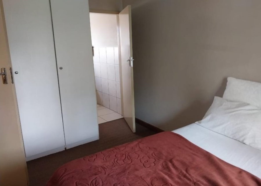 1 Bedroom Property for Sale in Newmark Estate Gauteng