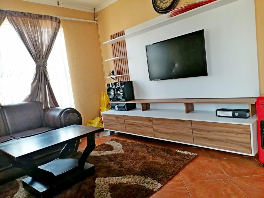 3 Bedroom Property for Sale in Birch Acres Gauteng