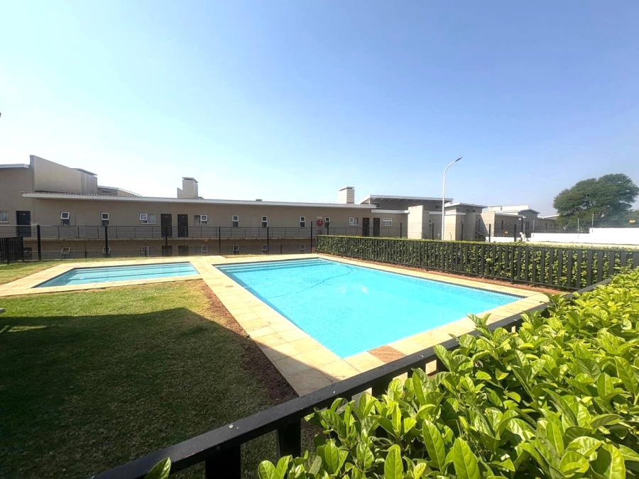 To Let 1 Bedroom Property for Rent in North Riding Gauteng