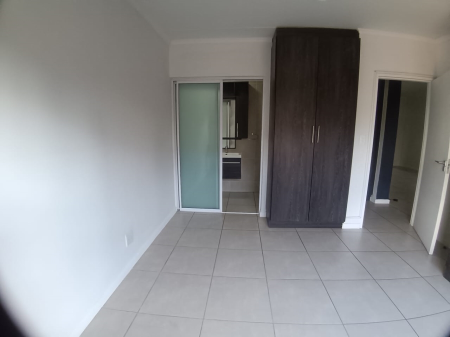 To Let 3 Bedroom Property for Rent in Olivedale Gauteng