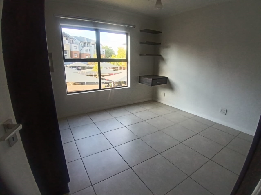 To Let 3 Bedroom Property for Rent in Olivedale Gauteng
