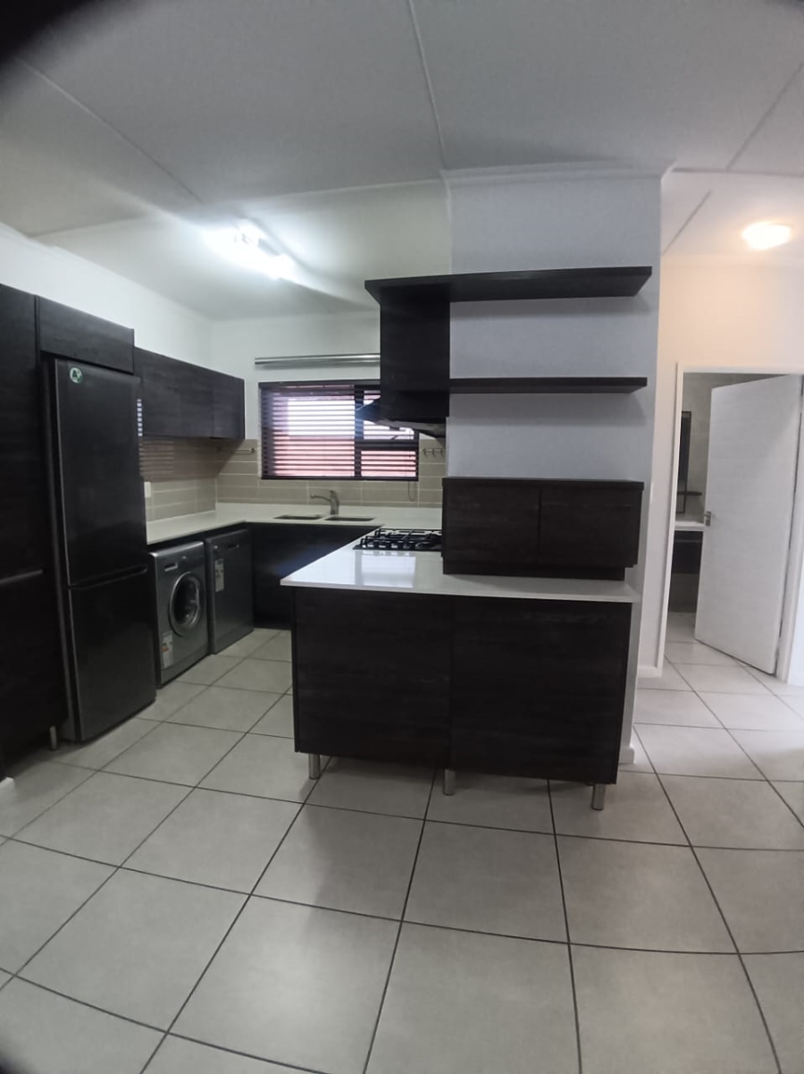 To Let 3 Bedroom Property for Rent in Olivedale Gauteng