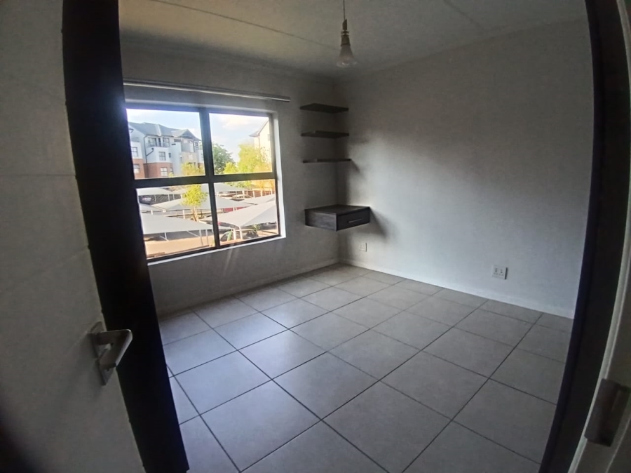 To Let 3 Bedroom Property for Rent in Olivedale Gauteng