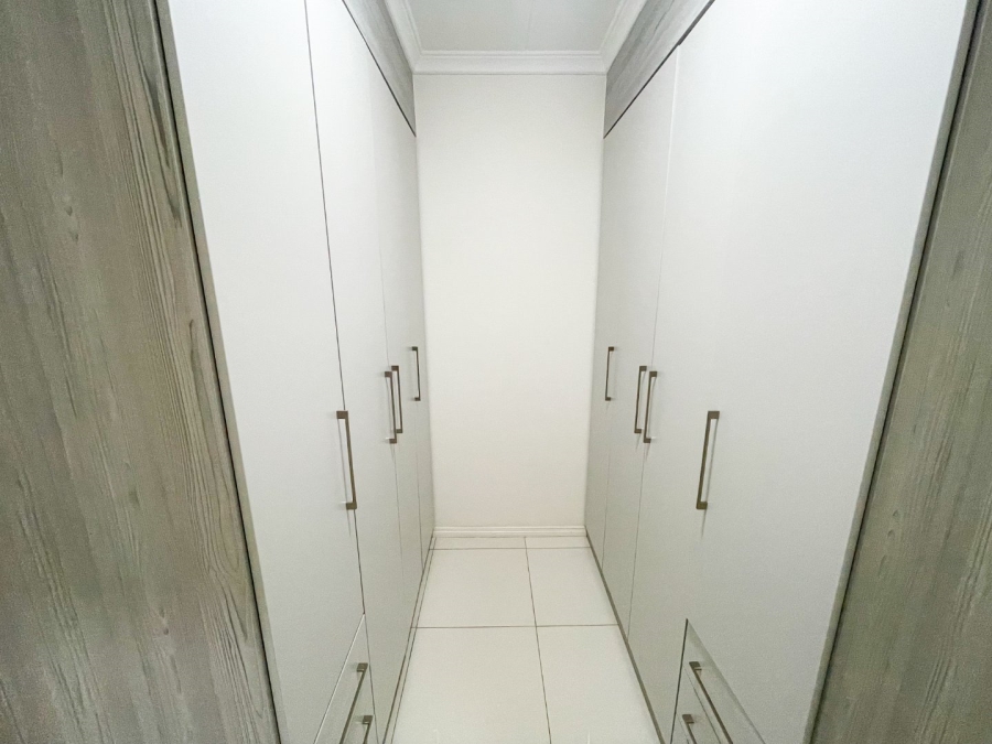2 Bedroom Property for Sale in Carlswald Gauteng