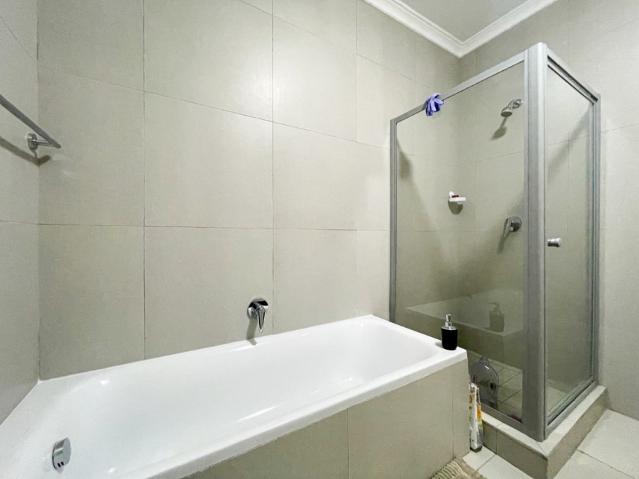 2 Bedroom Property for Sale in Carlswald Gauteng